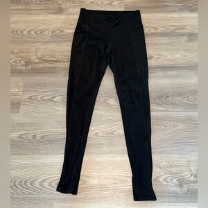 Athleta Black Mesh Vented Detail Legging Women’s size XS